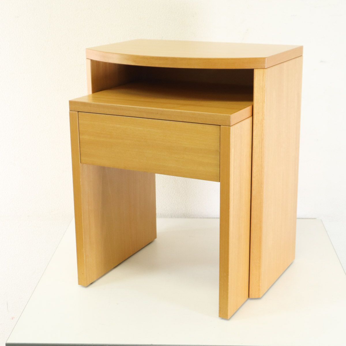 arflex アルフレックス PORTO ポルト 人気 ベッドサイドテーブル ネストテーブル 木製 川崎文男 イタリアンモダン シンプル 家具 293h20
