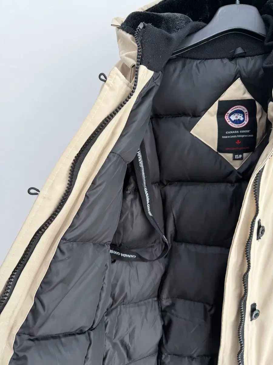 正規品 Canada Goose(カナダグース) ケンジントン パーカ レディース