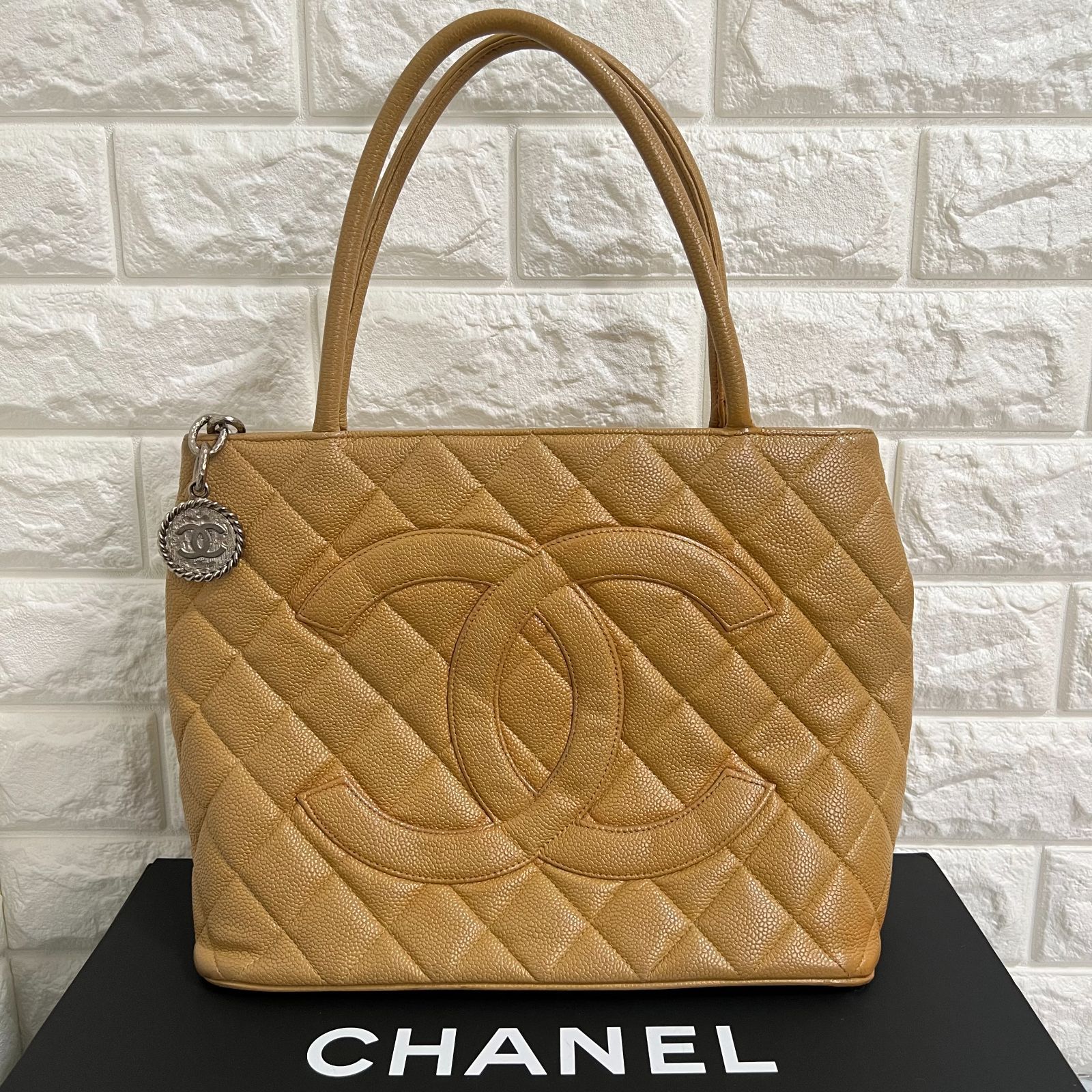 CHANEL 復刻トート キャビアスキン シルバー金具 美品CHANEL シャネル 