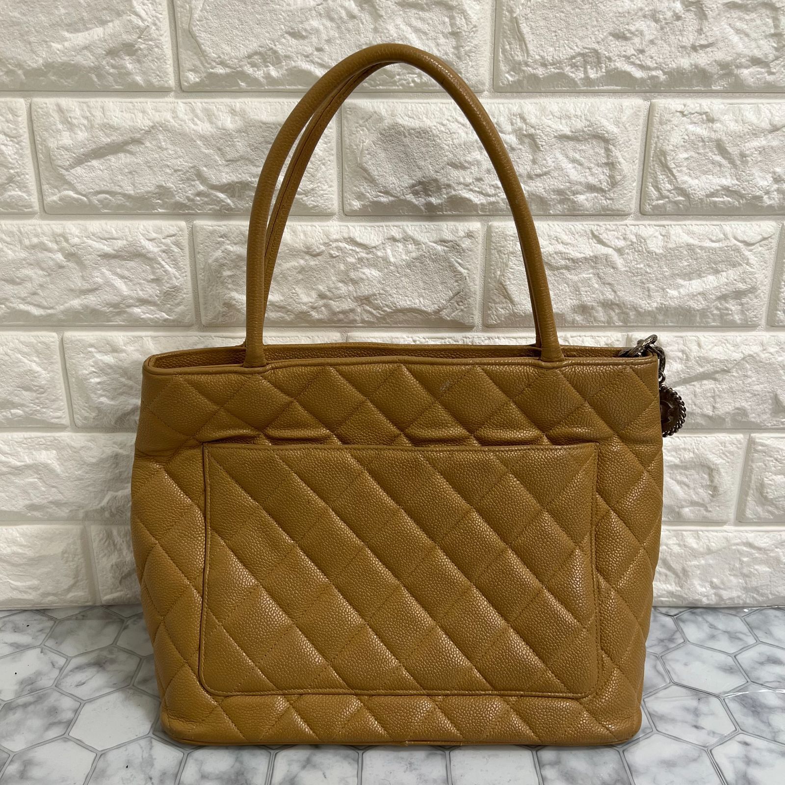 超美品】シャネル 復刻トート ベージュ キャビアスキン シルバー金具 