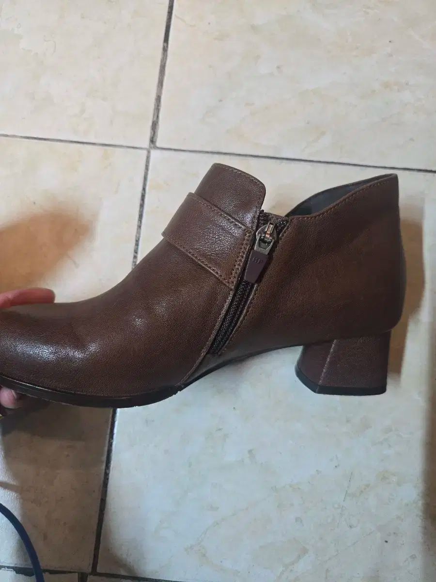 ビューティ ショートブーツ