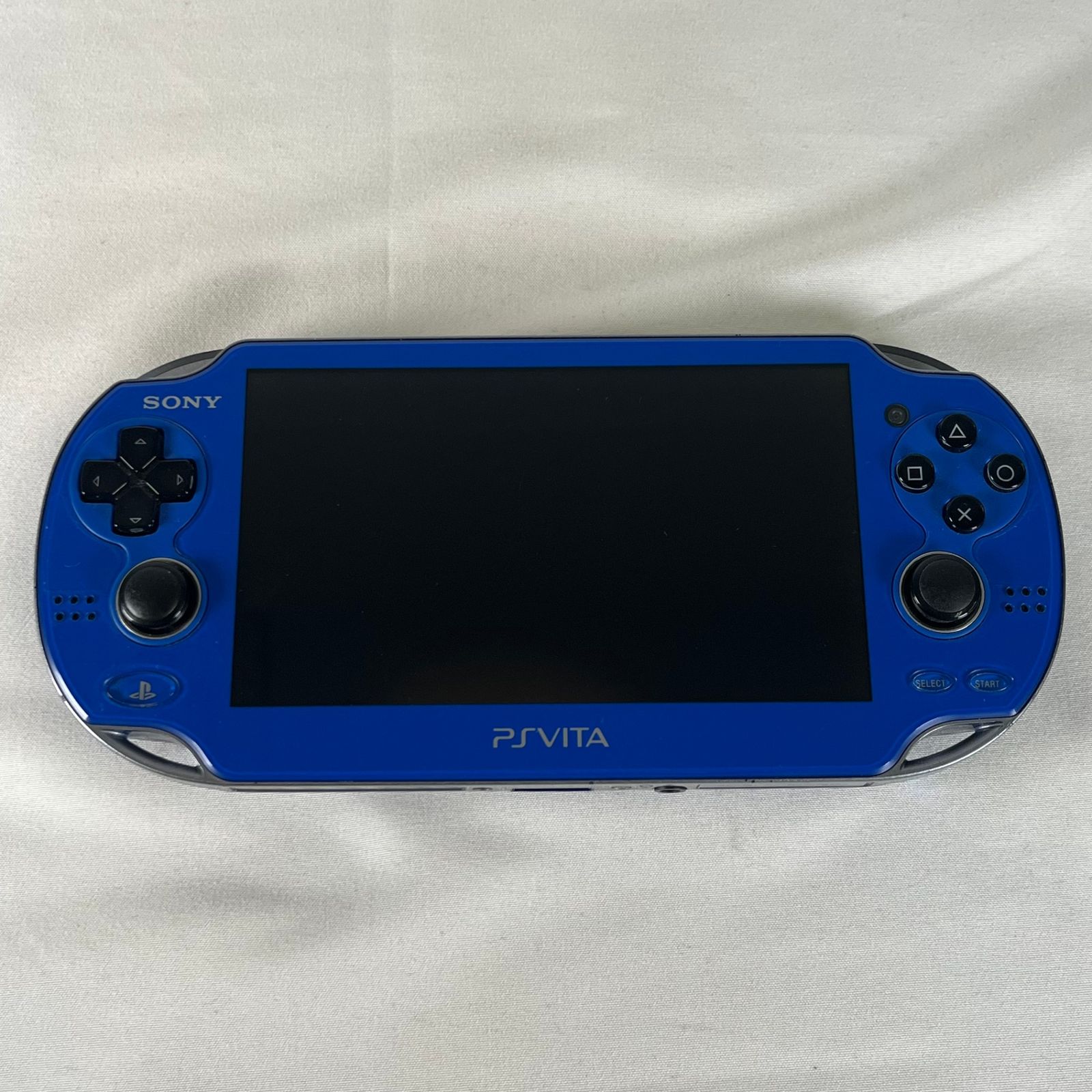 PSVita PCH-1000 ゲーム機本体 ACアダプター付き 箱 取扱説明書なし