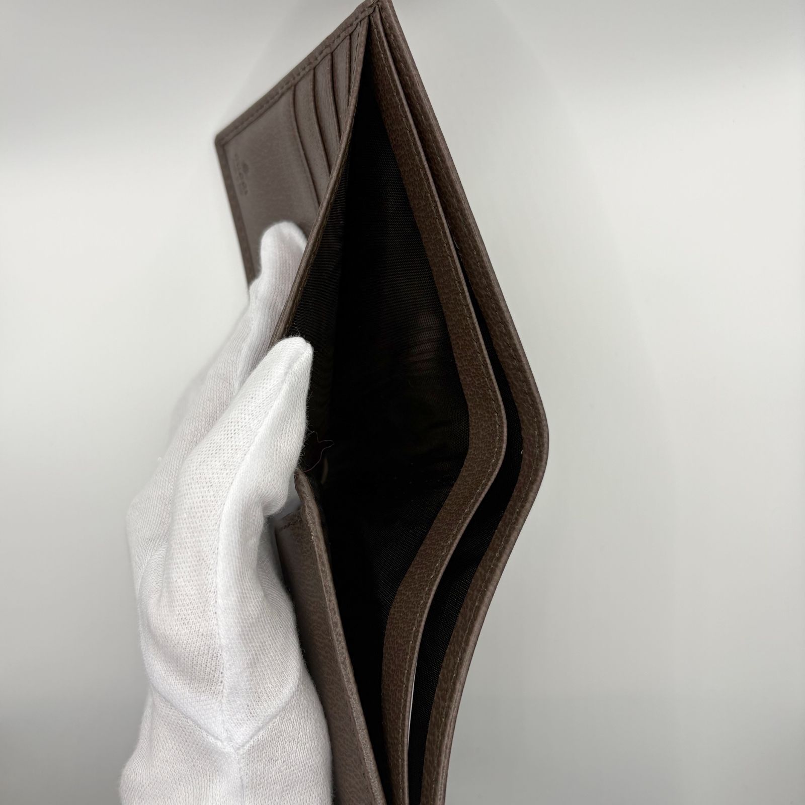 メンズ二つ折り財布