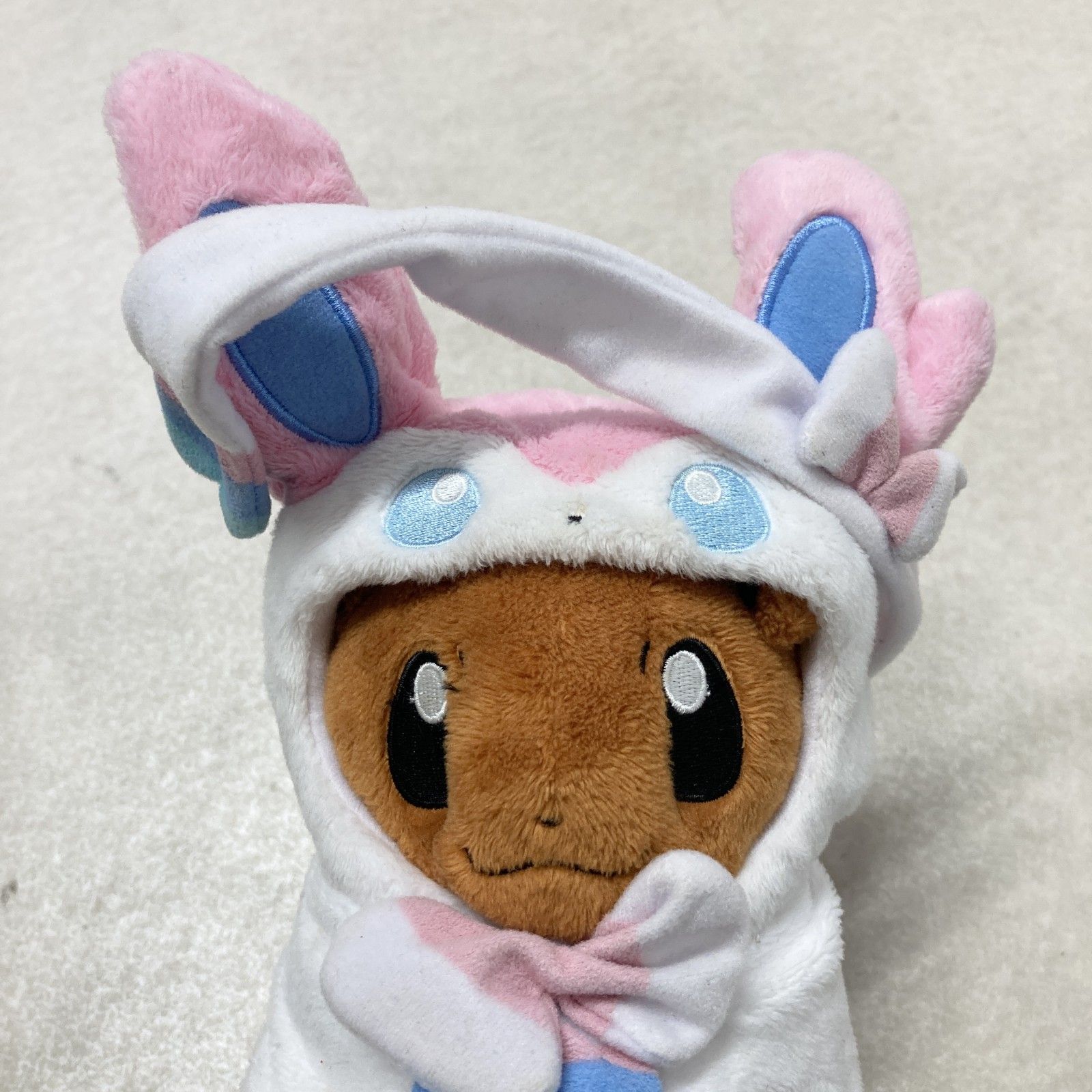 ○ ポケモンセンター イーブイ ぬいぐるみ かぶりもの ポンチョ