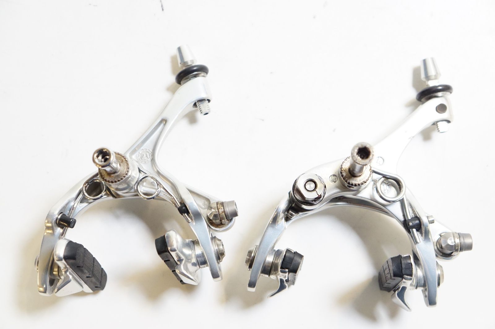 Campagnolo Record キャリパーブレーキ 限りなく未使用品に近い！ ジャンク CAMPAGNOLO 「カンパニョーロ」 RECORD キャリパーブレーキ