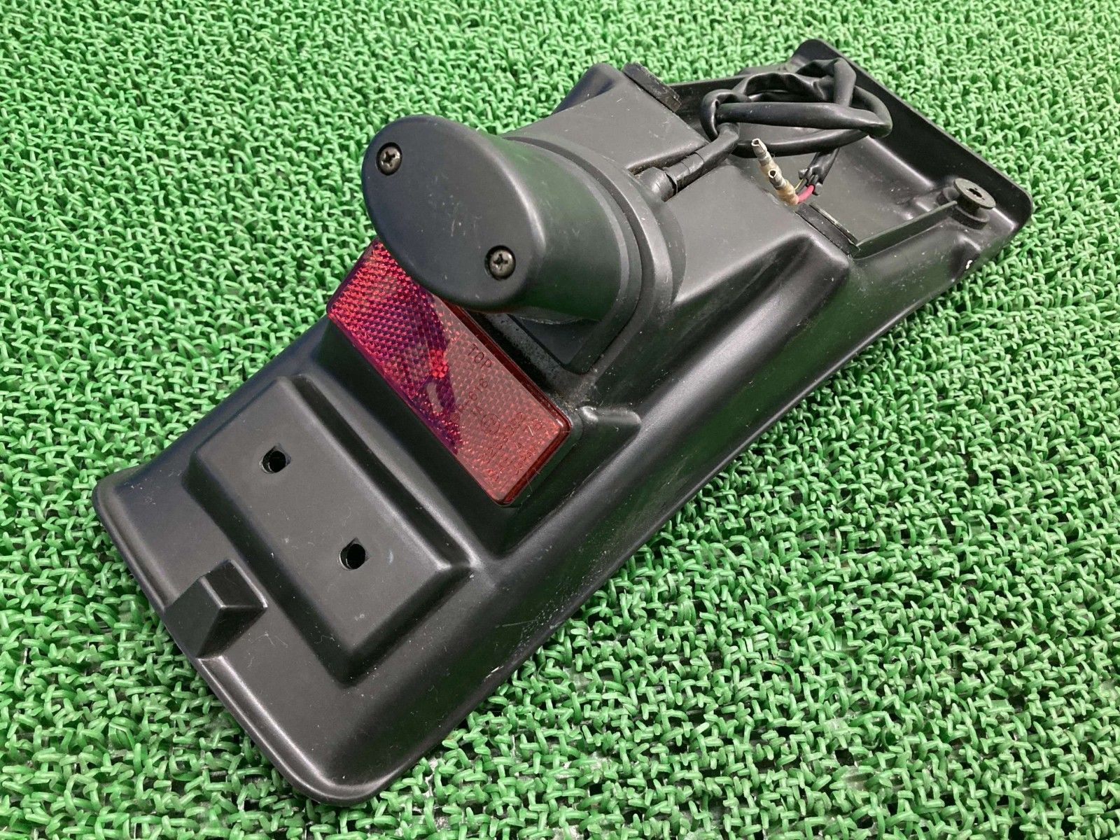 Dトラッカー KLX250 リアフェンダー 35019-1305 カワサキ 純正  LX250E リフレクター ナンバー灯 割れ欠けなし 品薄 Nz