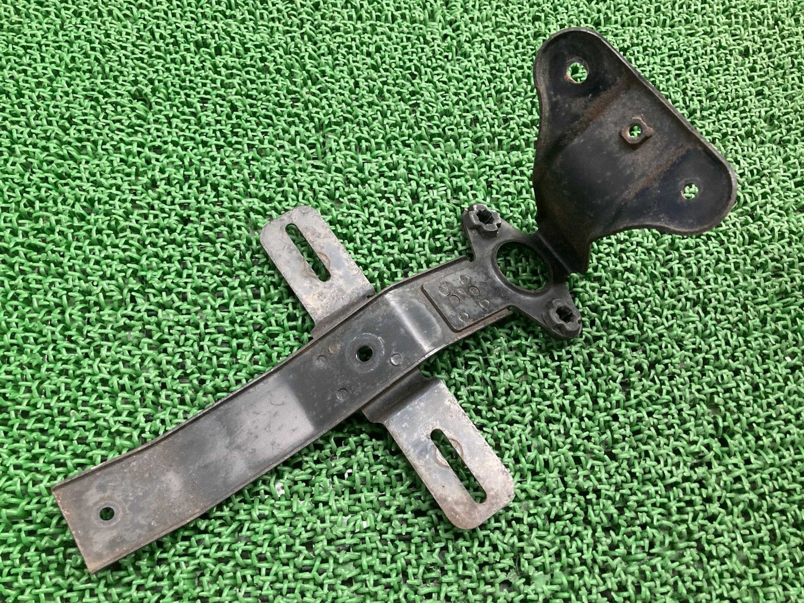 ST250 テールランプステー スズキ 純正 中古 バイク 部品 NJ4AA タイプ
