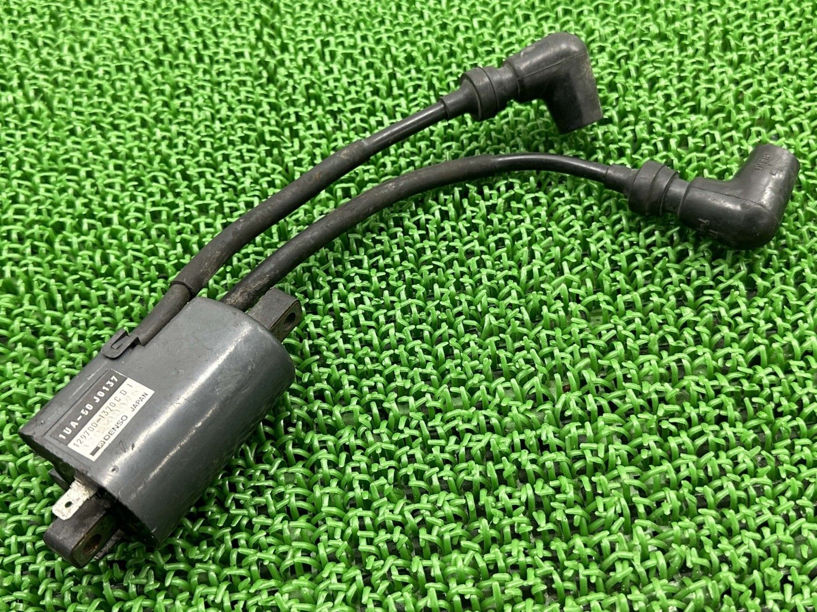 RZ250R イグニッションコイル 1UA-50 ヤマハ 純正 中古 バイク 部品 29L プラグコード キャップ 機能的問題なし 品薄 Tu