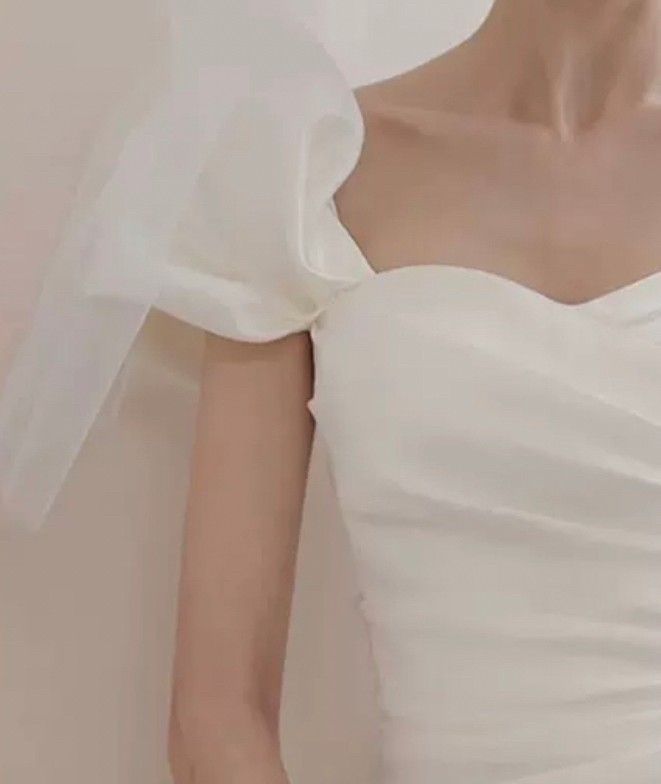 ウェディングドレス パフスリーブ