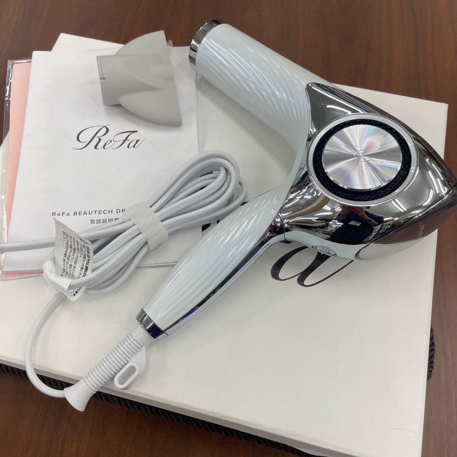 Dyson Supersonic ヘアドライヤー HD01 Dyson Supersonic ヘア Dyson Supersonic ヘアドライヤー HD01 Dyson Supersonic ヘア