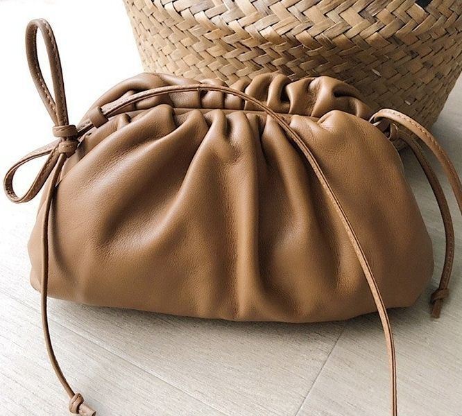 ミドルサイズ ショルダーバック