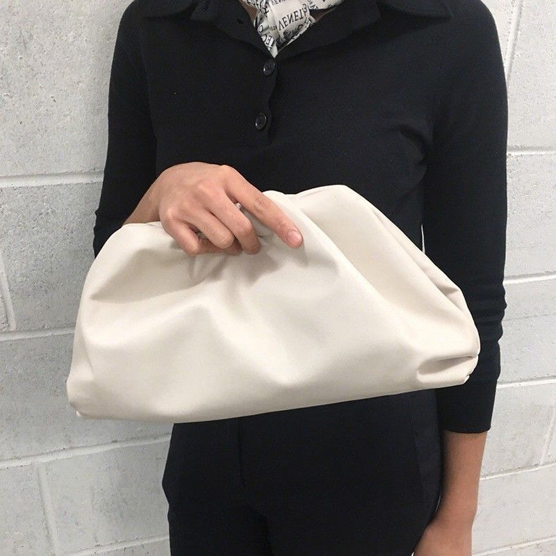 ミドルサイズ ショルダーバック