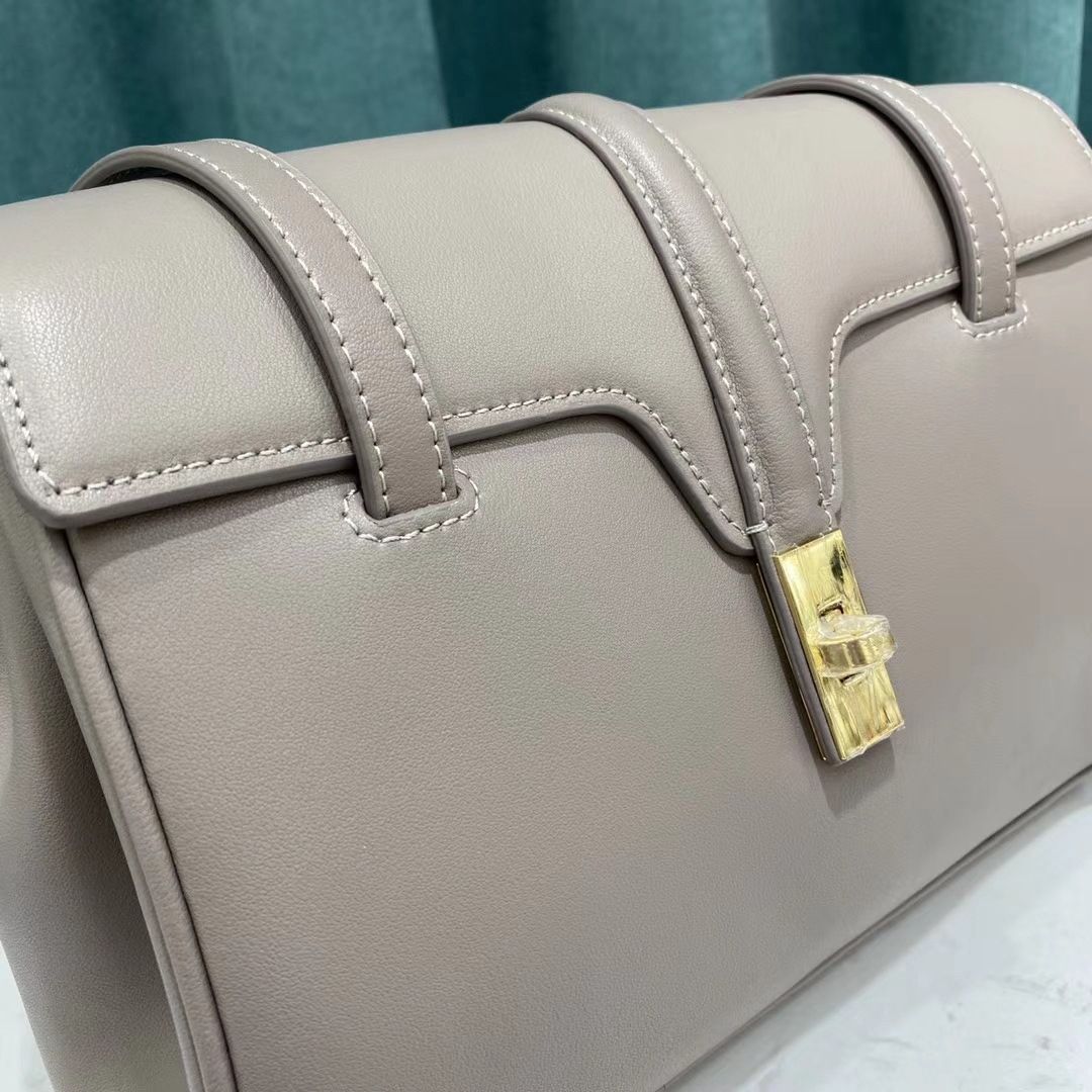 レザートートバッグ