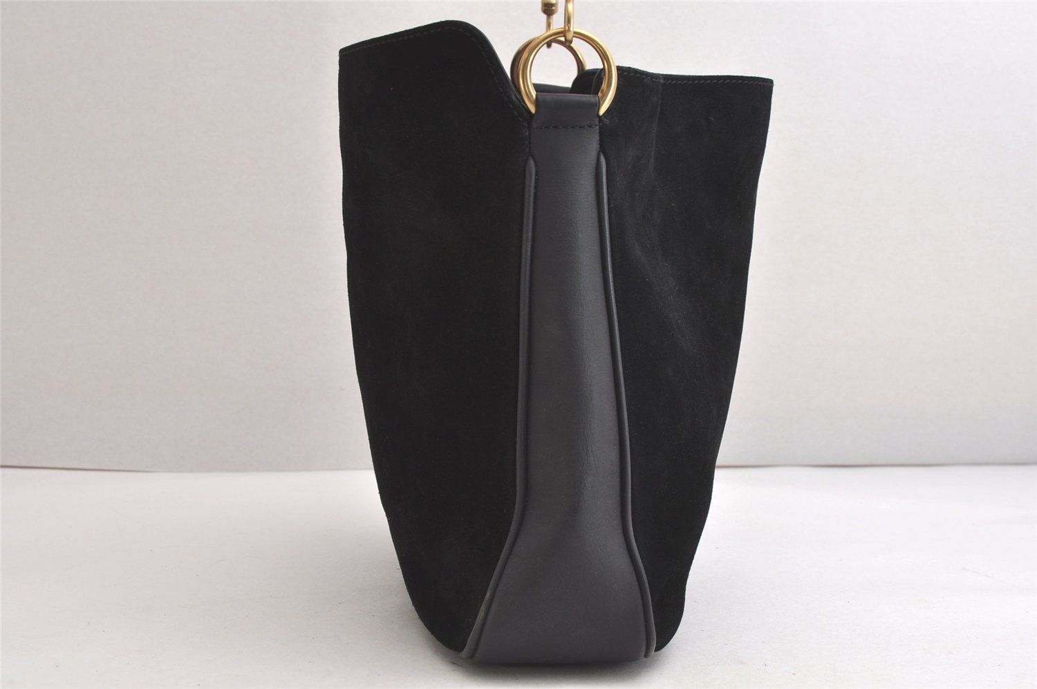 【良品】GUCCI グッチ バンブー ヴィンテージ ハンドバッグ スエード GUCCI グッチ ヴィンテージ バンブー 2Way ショルダーハンドバッグ