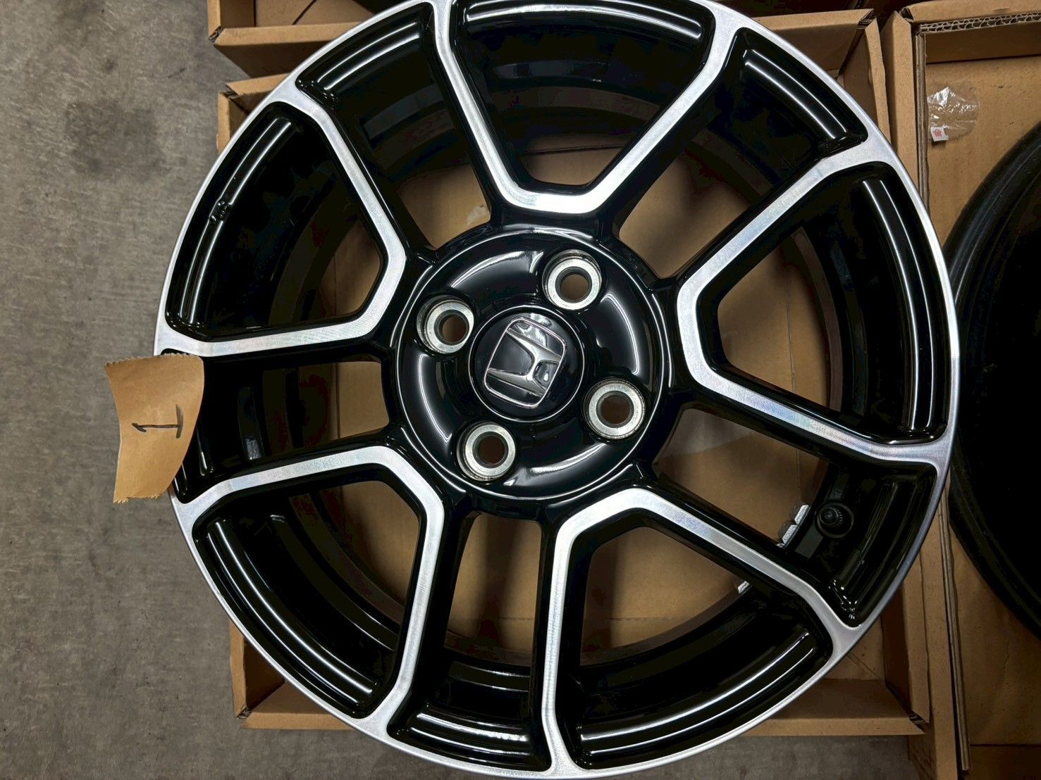 アルミホイール