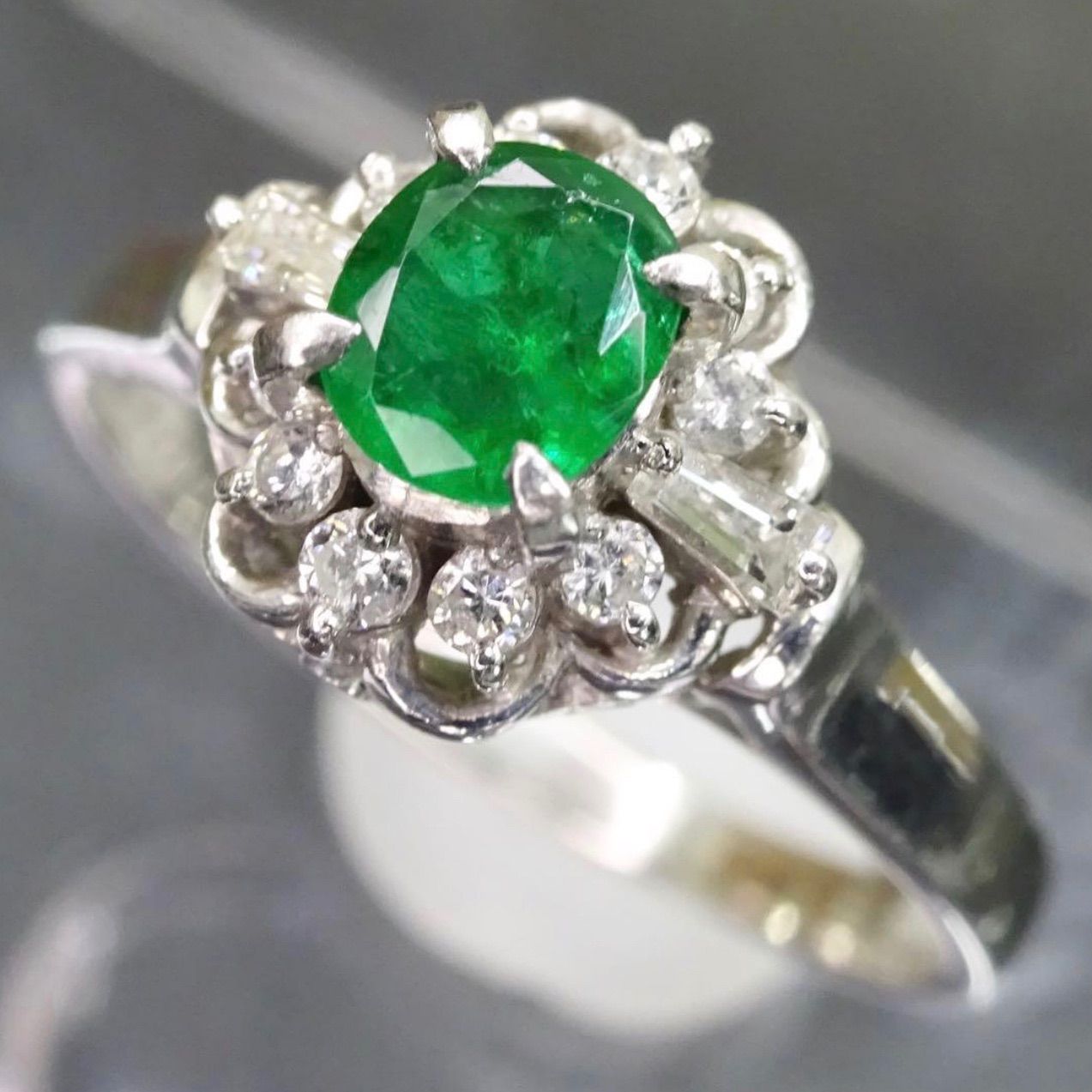 Pt900 エメラルド 0.34ct ダイヤモンド プラチナ ダイヤ リング Pt900 