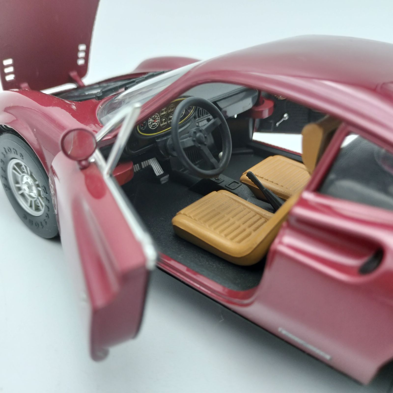 Ansonアンソン1/18ミニカー フェラーリ ディーノ　Dino 246GT Ferrari Dino 246GT Yellow Anson 1/18 - YouTube