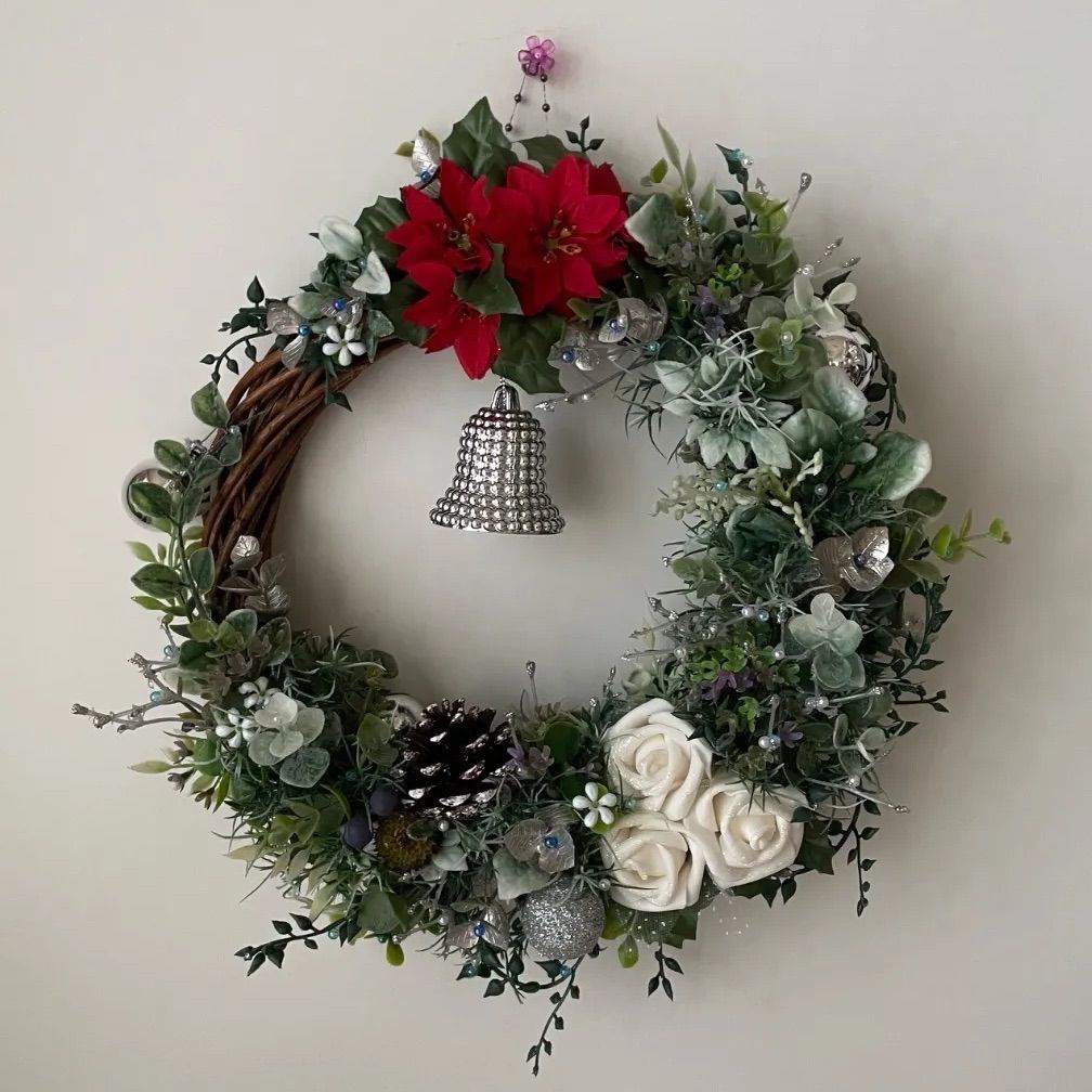 【9月限定価格】ポインセチアとローズのSpecial Christmasリース クリスマスリース バラ ポインセチアと白のミニ薔薇 グリーンのsicな