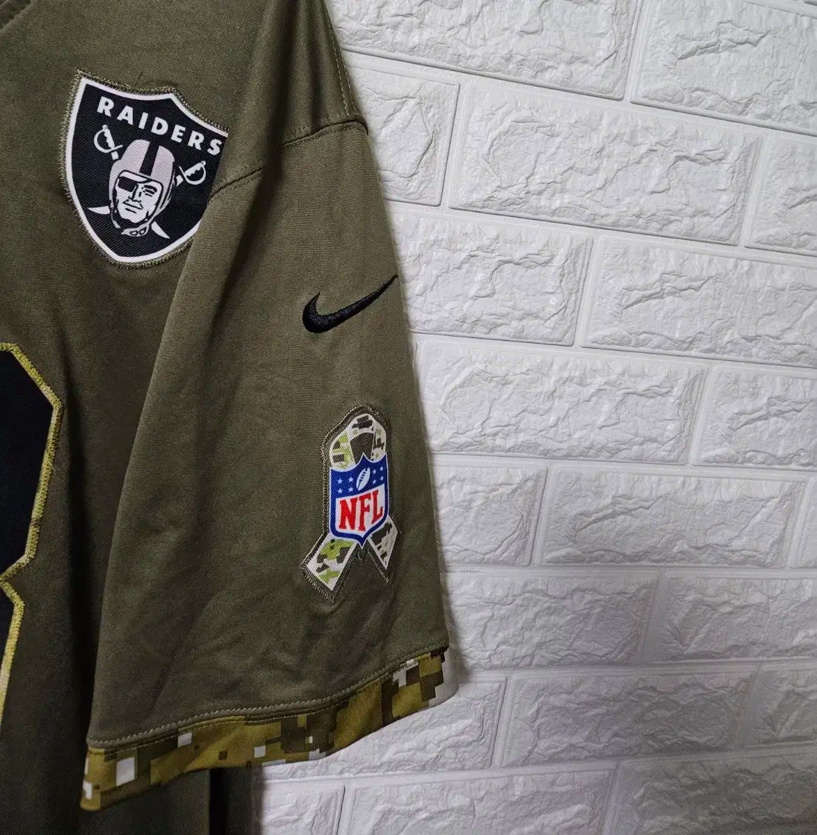 ナイキ NFL レイダース マックス・クロスビー ジャージ 出品 - メルカリ