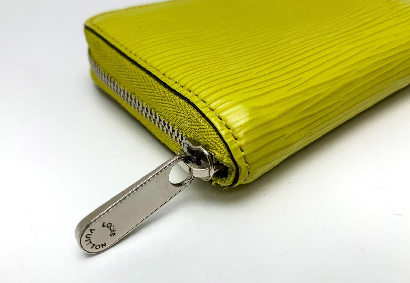 LOUIS VUITTON ルイヴィトン エピ 黄色 イエロー系 ジッピーコイン