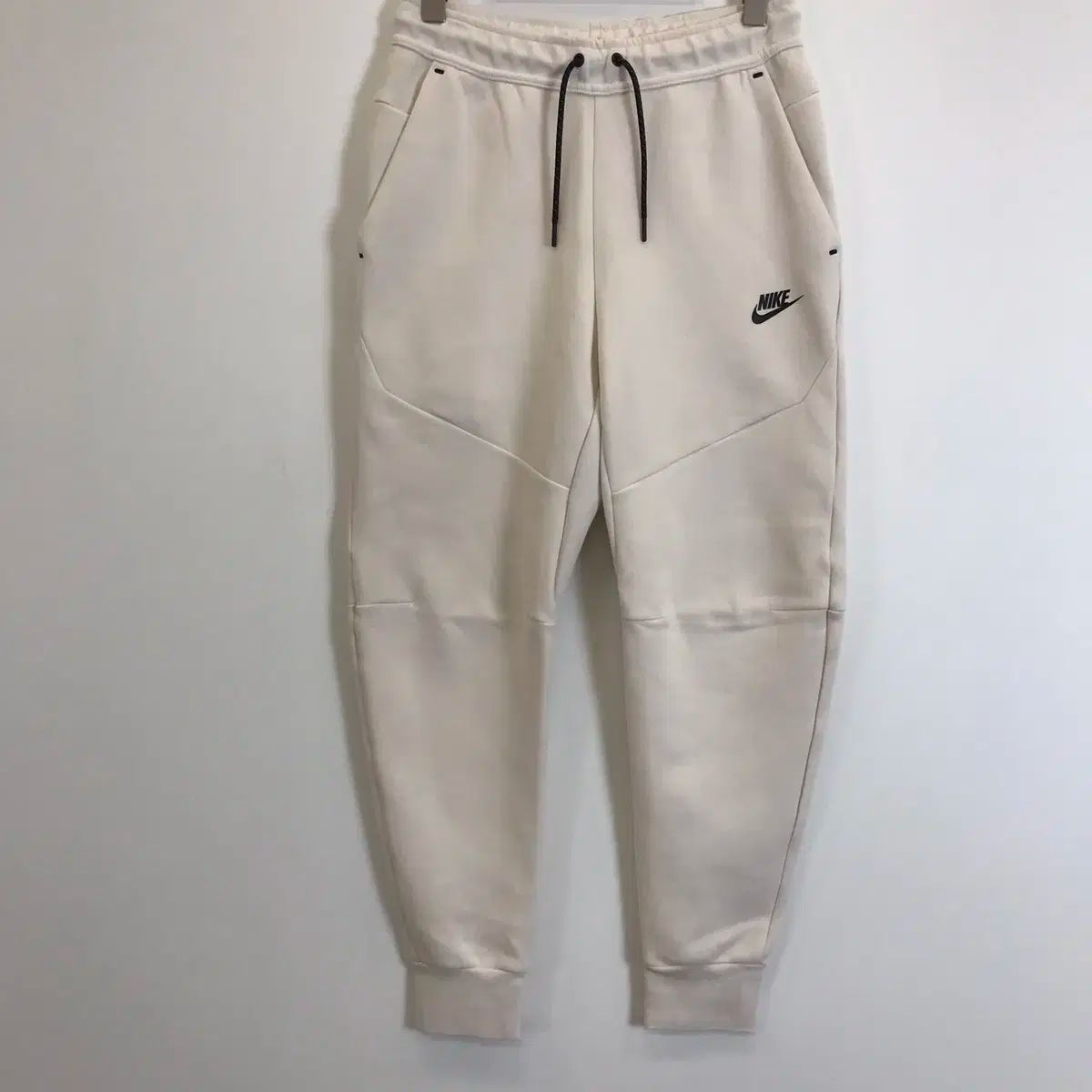 Nike アイボリー　スウェットパンツ S 新品未使用Nike スウェットパンツ ボア S アイボリー NIKE（その他）の