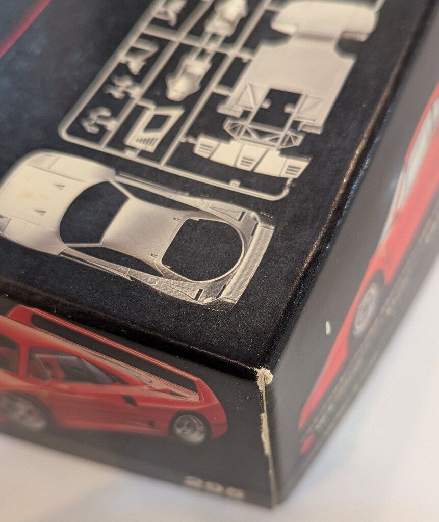 タミヤ 1/24スポーツカーシリーズ フルディスプレイモデル フェラーリF40 295