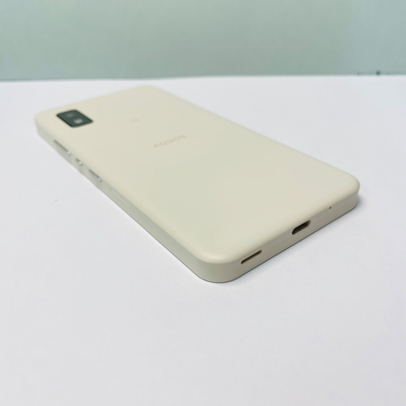 アウトレット 美品AQUOS wish2 A204SH SIMフリー56801 AQUOS wish2