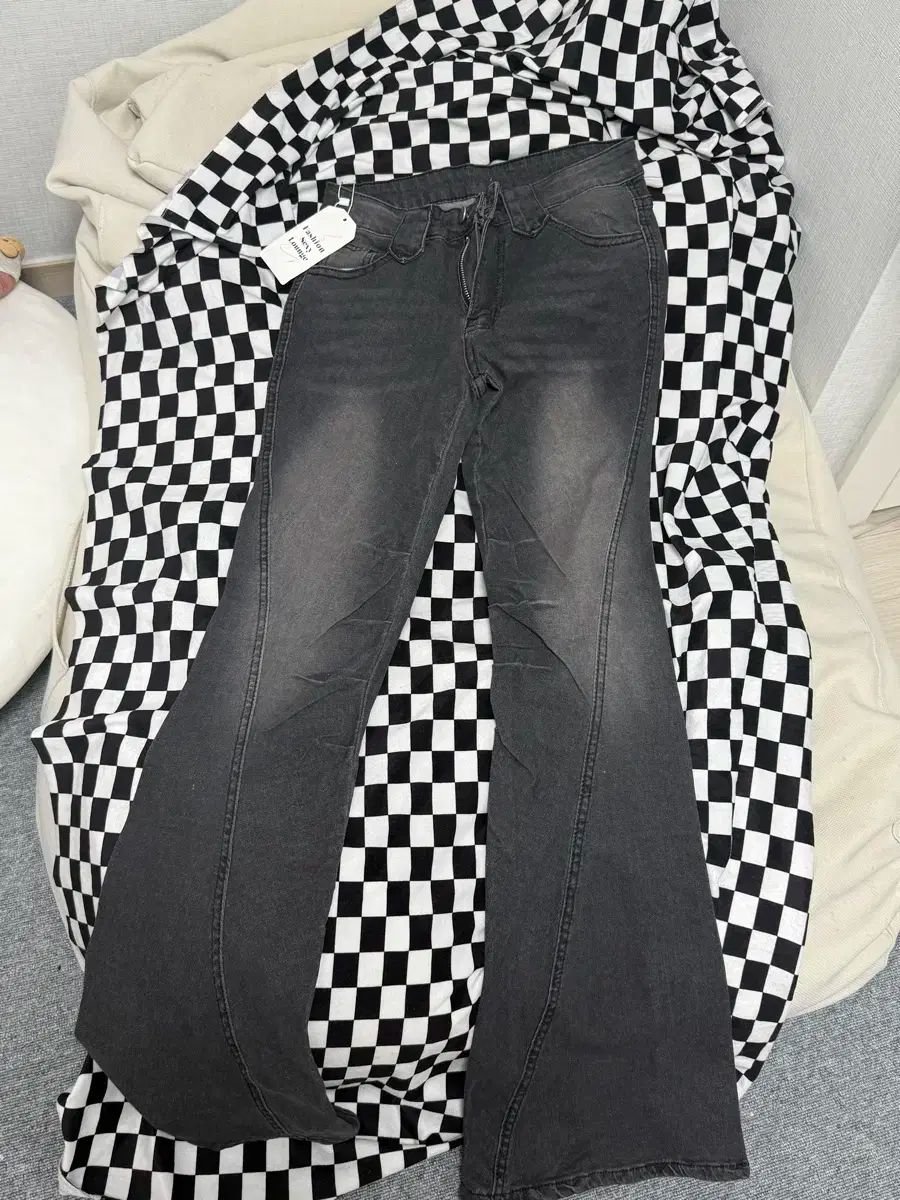 新品 nugu ヴィンテージブーツカットデニムパンツ NUGU klee サイドカット デニムパンツ S 新品 ヴィンテージブーツ