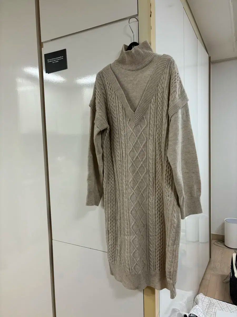 美品】フォクシー ニットワンピースドレス シエナ 長袖 ひざ丈 茶