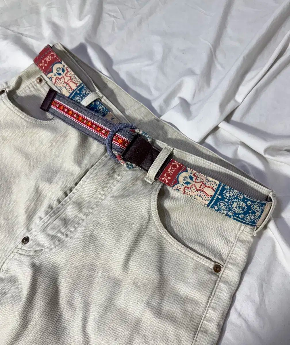 Wendy's 2連 スタッズベルト イングランド製 666 punk スタッズベルト