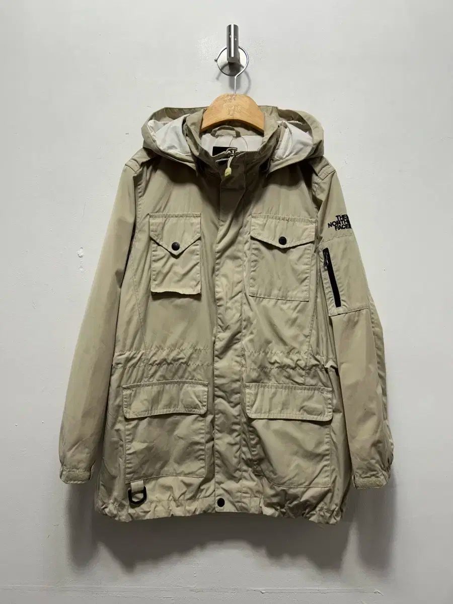 新作入荷，新品 THE NORTH FACE ザノースフェイス キッズ ウィンドブレーカー アウター 140サイズ その他