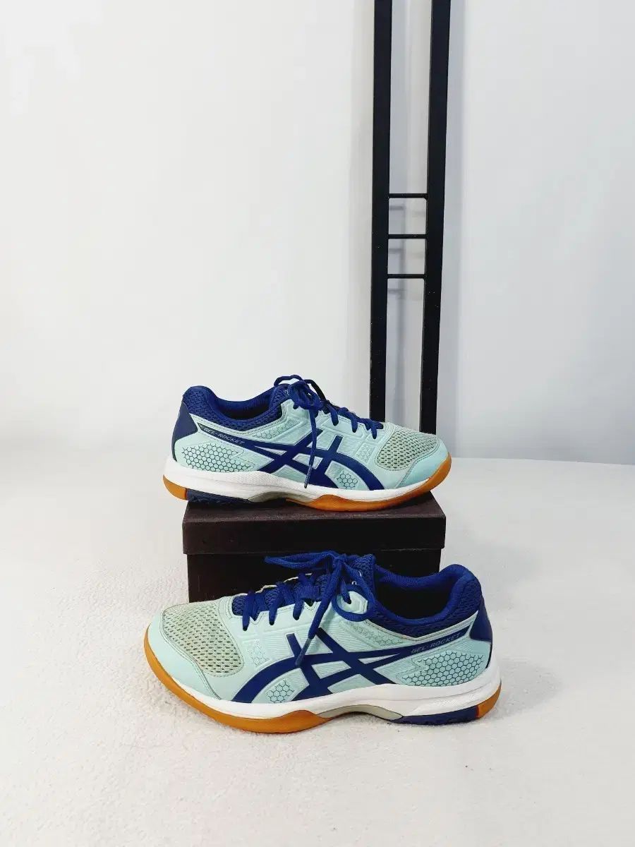 ASICS メタライズ2 paris 28cm ASICS メタライズ2 paris 28cm METARISE