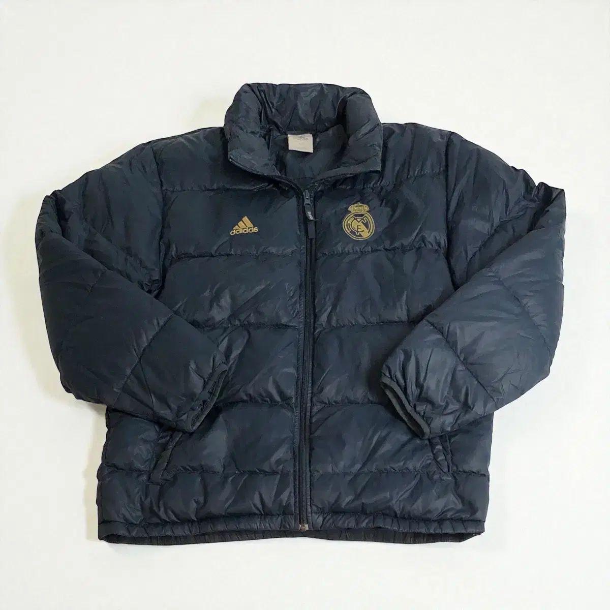 adidas ナイロンジャケット レアル・マドリード テラスアイコン ハーフ