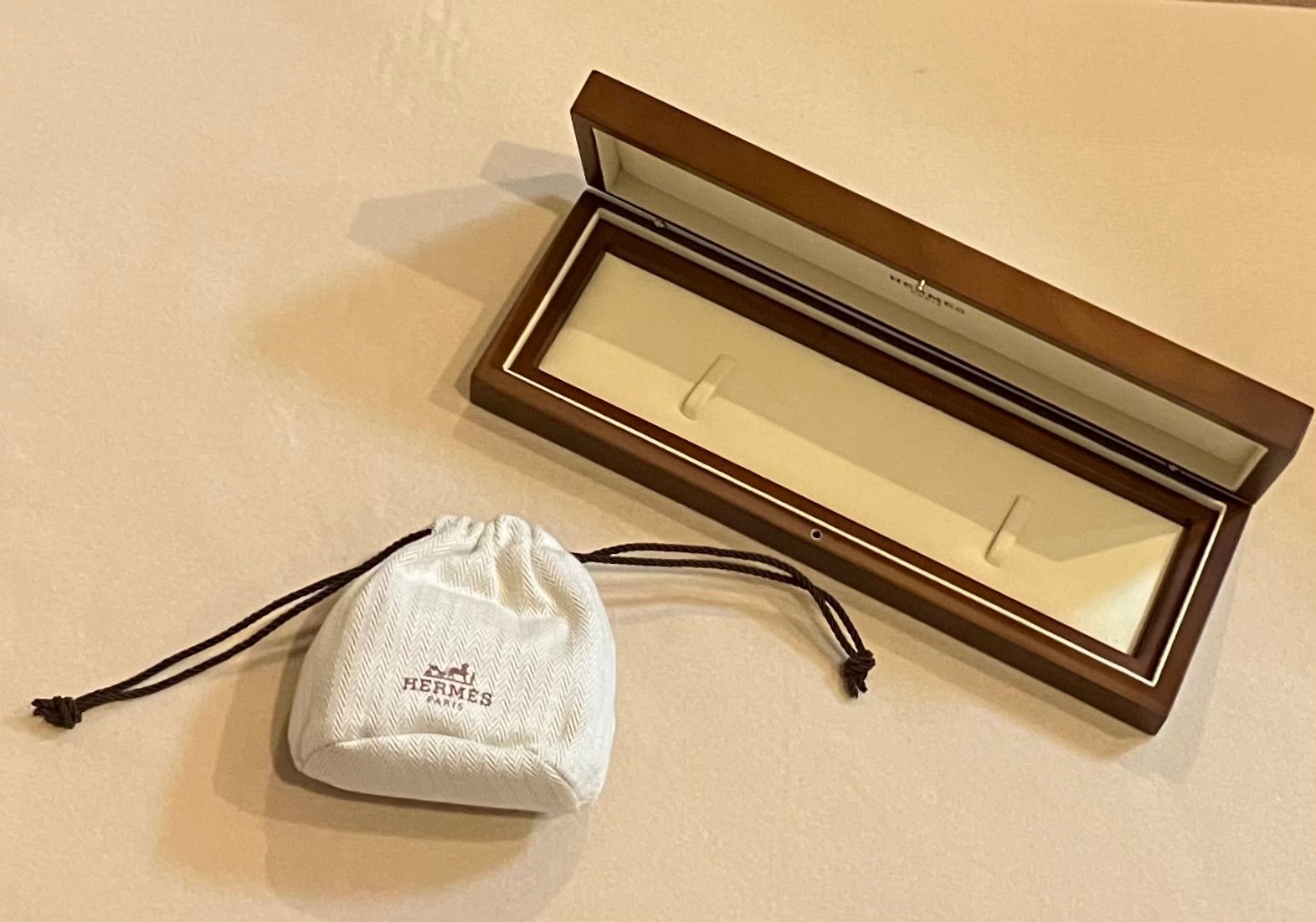 HERMES　エルメス空箱15個 、紙袋14個、巾着袋 1個　合計30個セット！ エルメス HERMES 空箱 巾着 セット HERMES エルメス空箱15個 、紙袋14