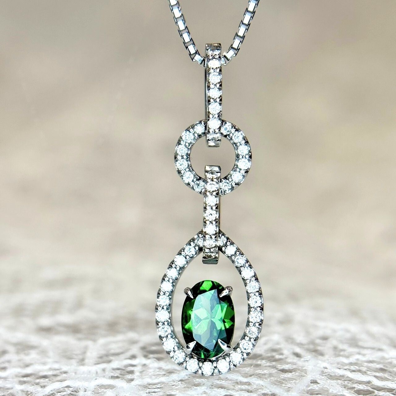 K18WG 天然 グリーングロッシュラーガーネット 0.46ct 天然 