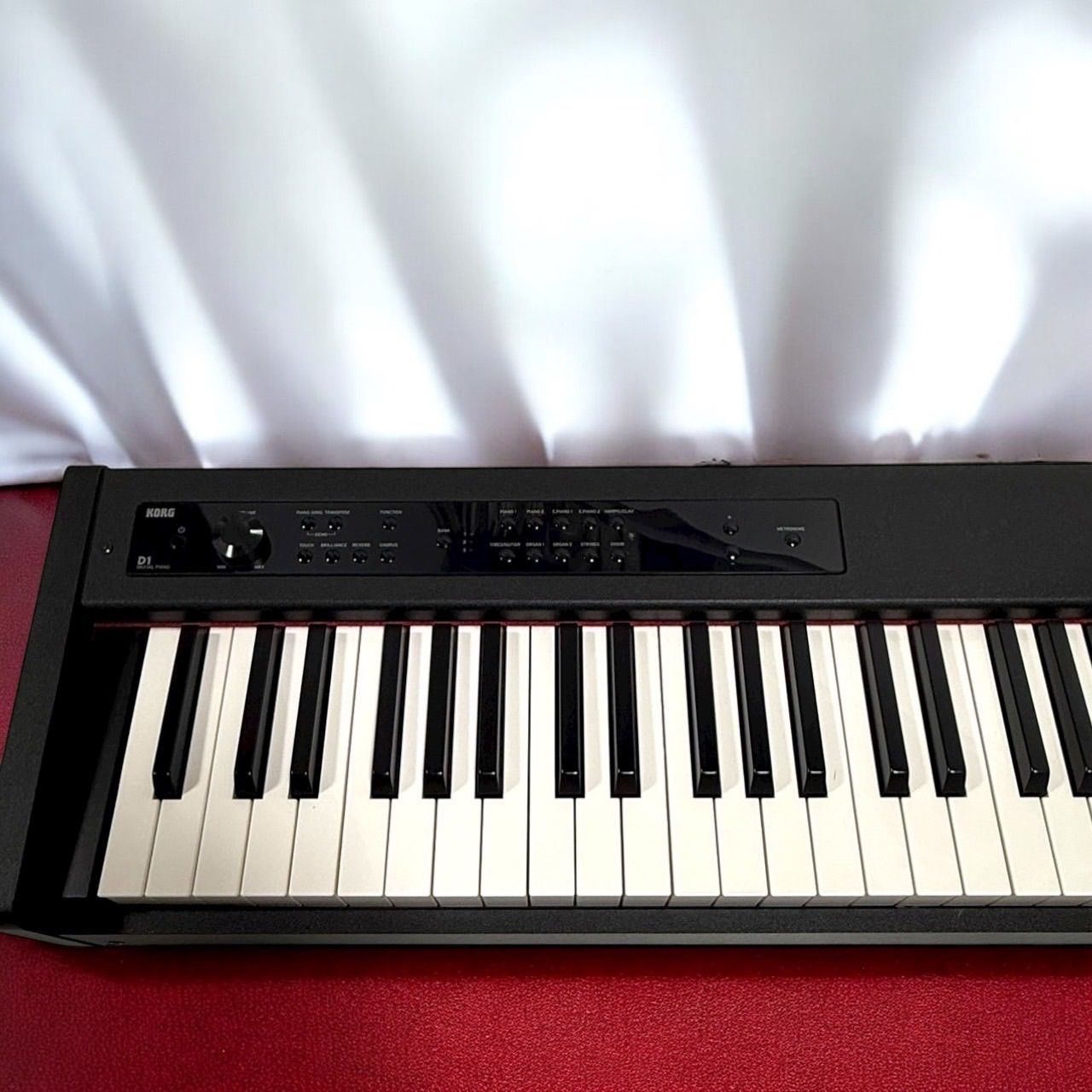 ☆送料無料 美品 KORG コルグ D1 ブラック 電子ピアノ 88鍵盤 日本製