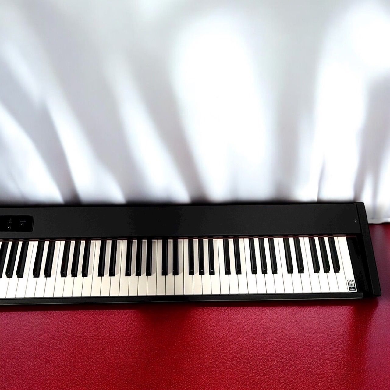 ☆送料無料 美品 KORG コルグ D1 ブラック 電子ピアノ 88鍵盤 日本製