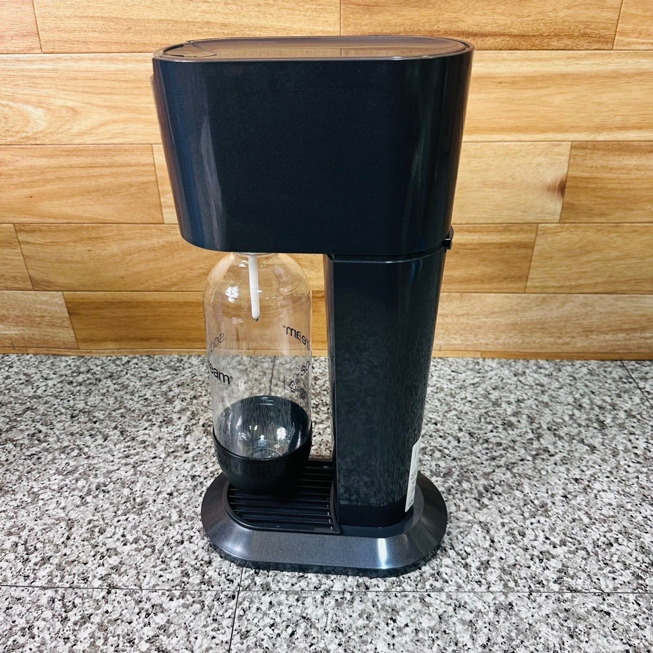 SodaStream Genesis V3 炭酸水メーカー ブラック