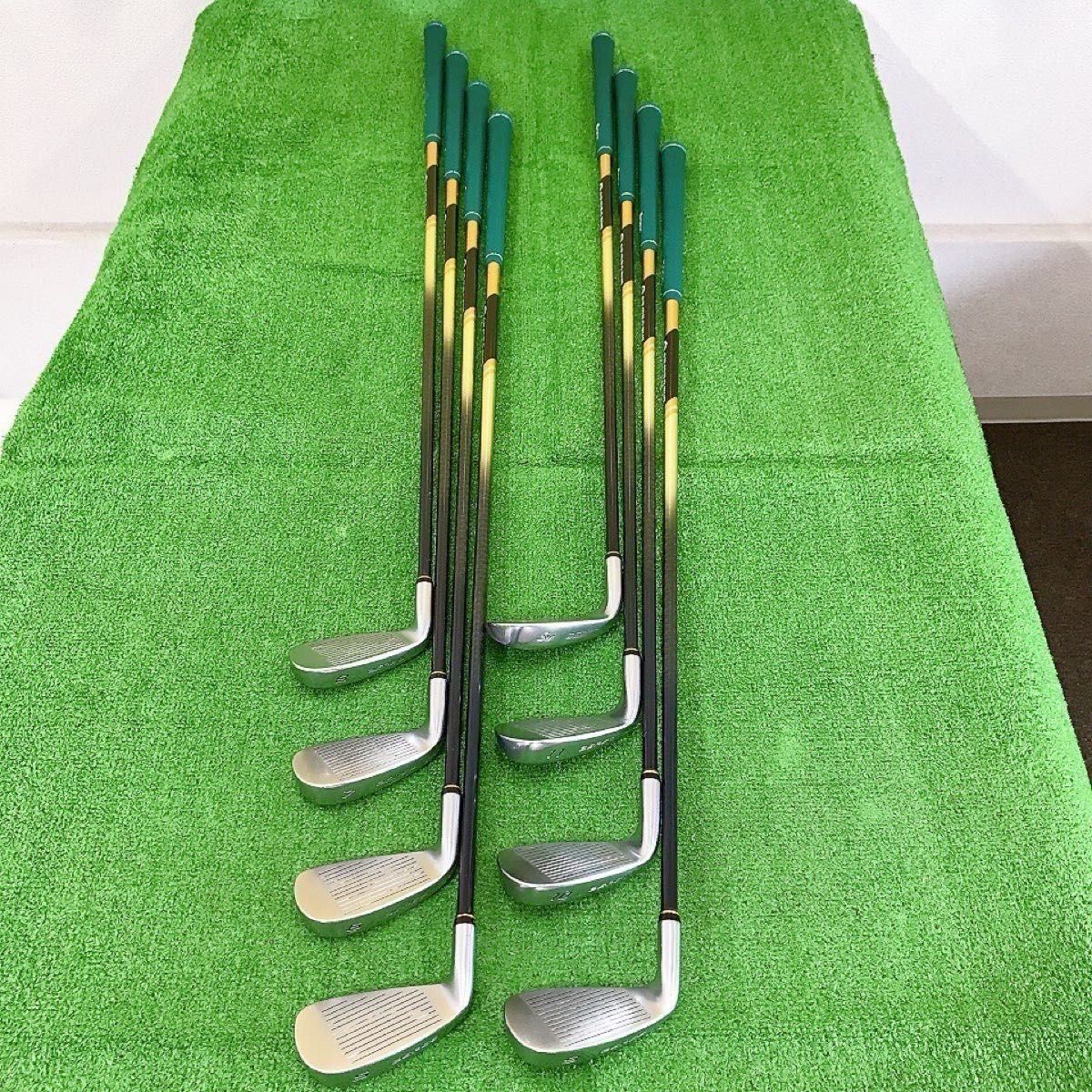 チ813Sホンマ BERES MG701 8本アイアンセット R 純正 HONMA GOLD 金