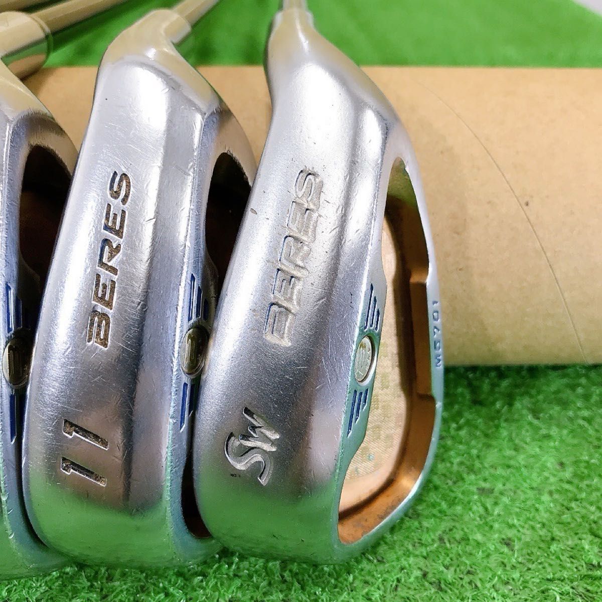 チ813Sホンマ BERES MG701 8本アイアンセット R 純正 HONMA GOLD 金