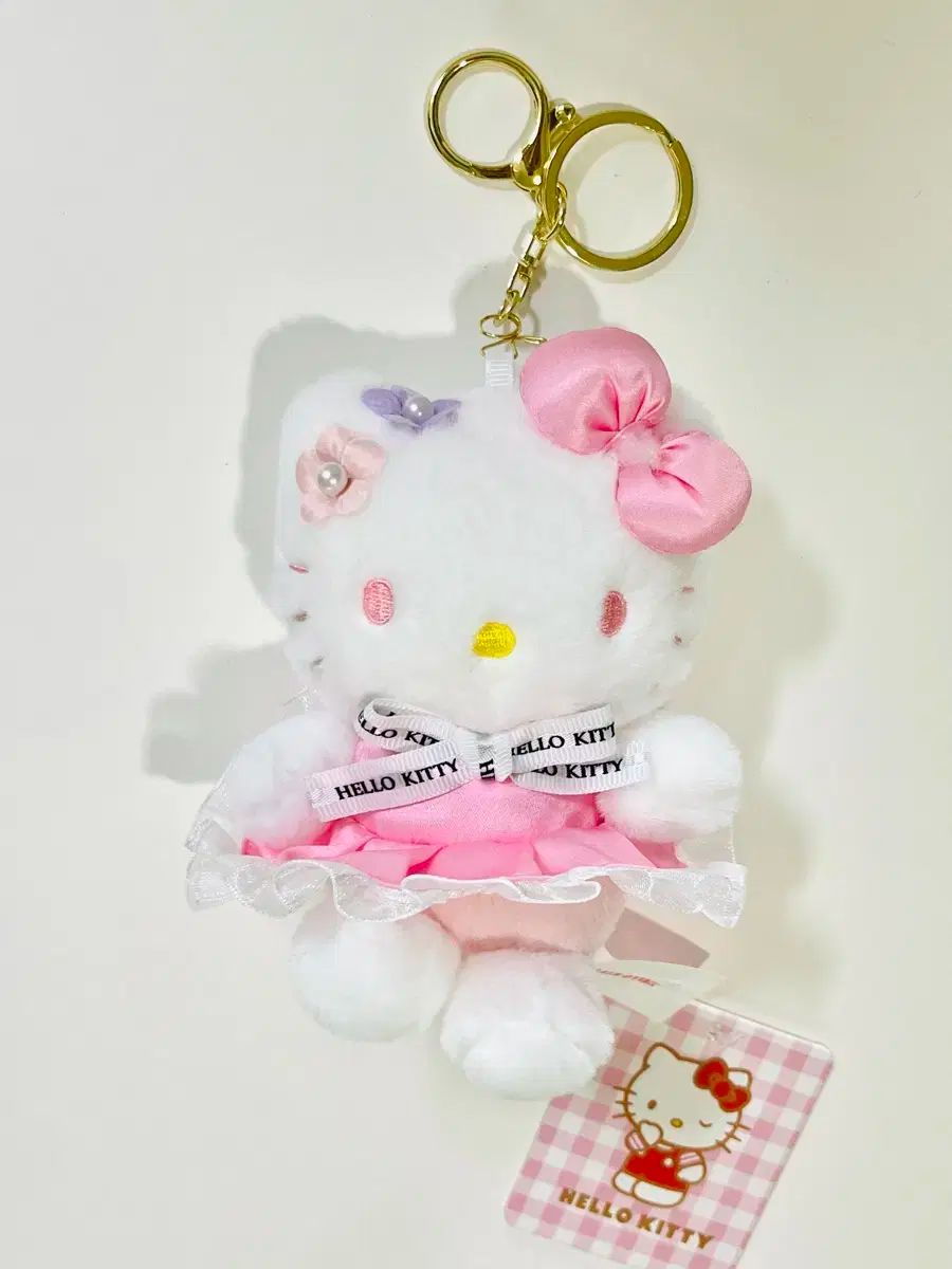 (新品) ピンク ONE PIECE ハローキティ ぬいぐるみ キーホルダー