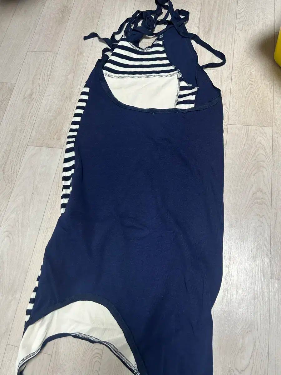 ホルターネック ONE