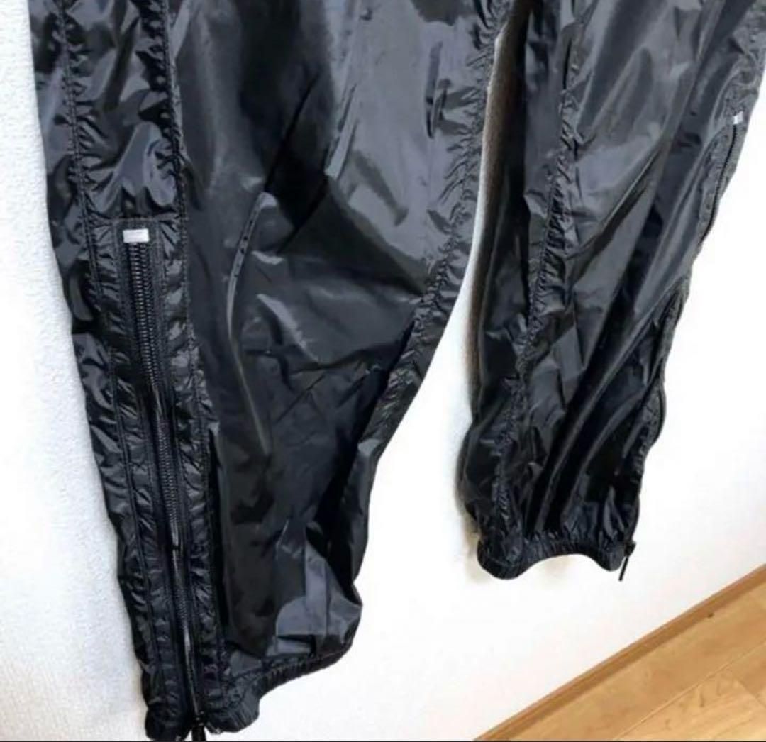 ナイロンパンツ シャカシャカ イタリア製 黒 M