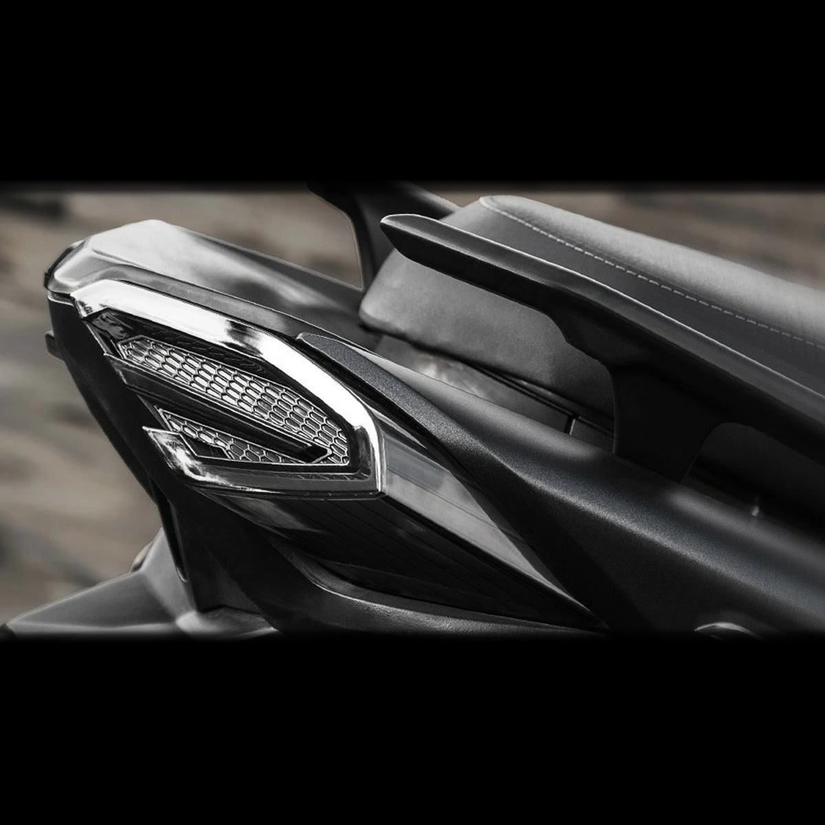 AJ6 6型シグナスグリファス CYGNUS GRYPHUS LED シーケンシャル