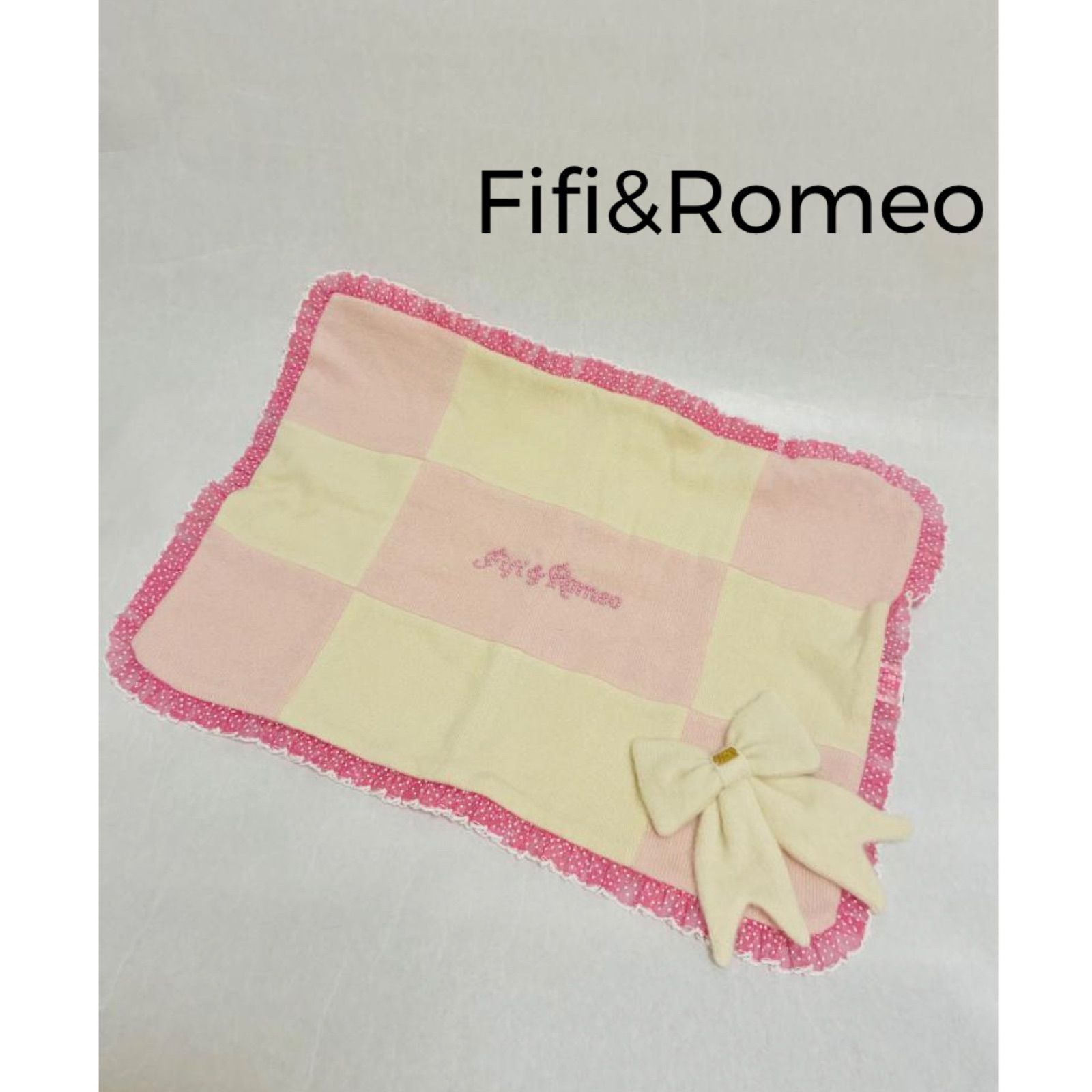 未使用品FIFI&ROMEOフィフィロメオ☆ドット柄ベッド水玉クッション