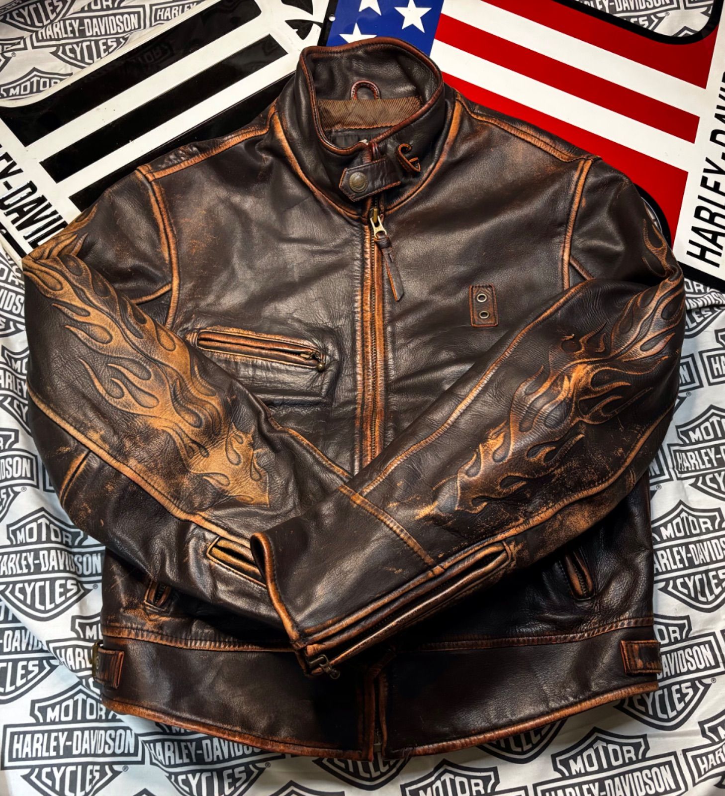 【希少】Harley-Davidson レザージャケット 3D エンボス L ⭐️ ハーレーダビッドソン ⭐️大型立体エンボス見事なダメージ加工