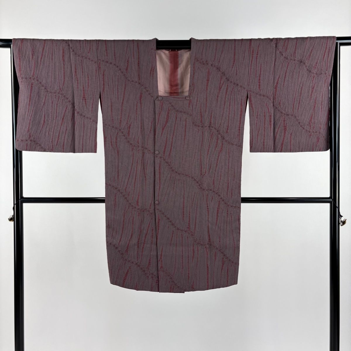 ご予約中です 未使用美品 礼装から紬まで 道行ロング丈 上質正絹紋意匠 茶&漆黒 1396911.jpg