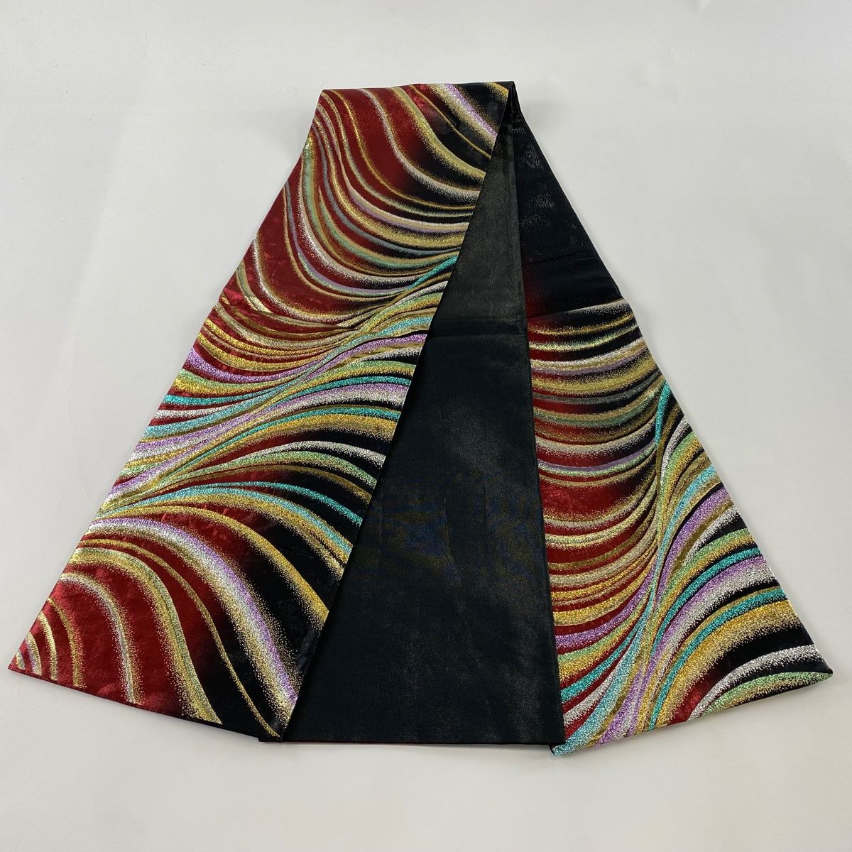 袋帯 秀品 幾何学模様 箔 金銀糸 赤 六通 正絹 【中古】 - メルカリ