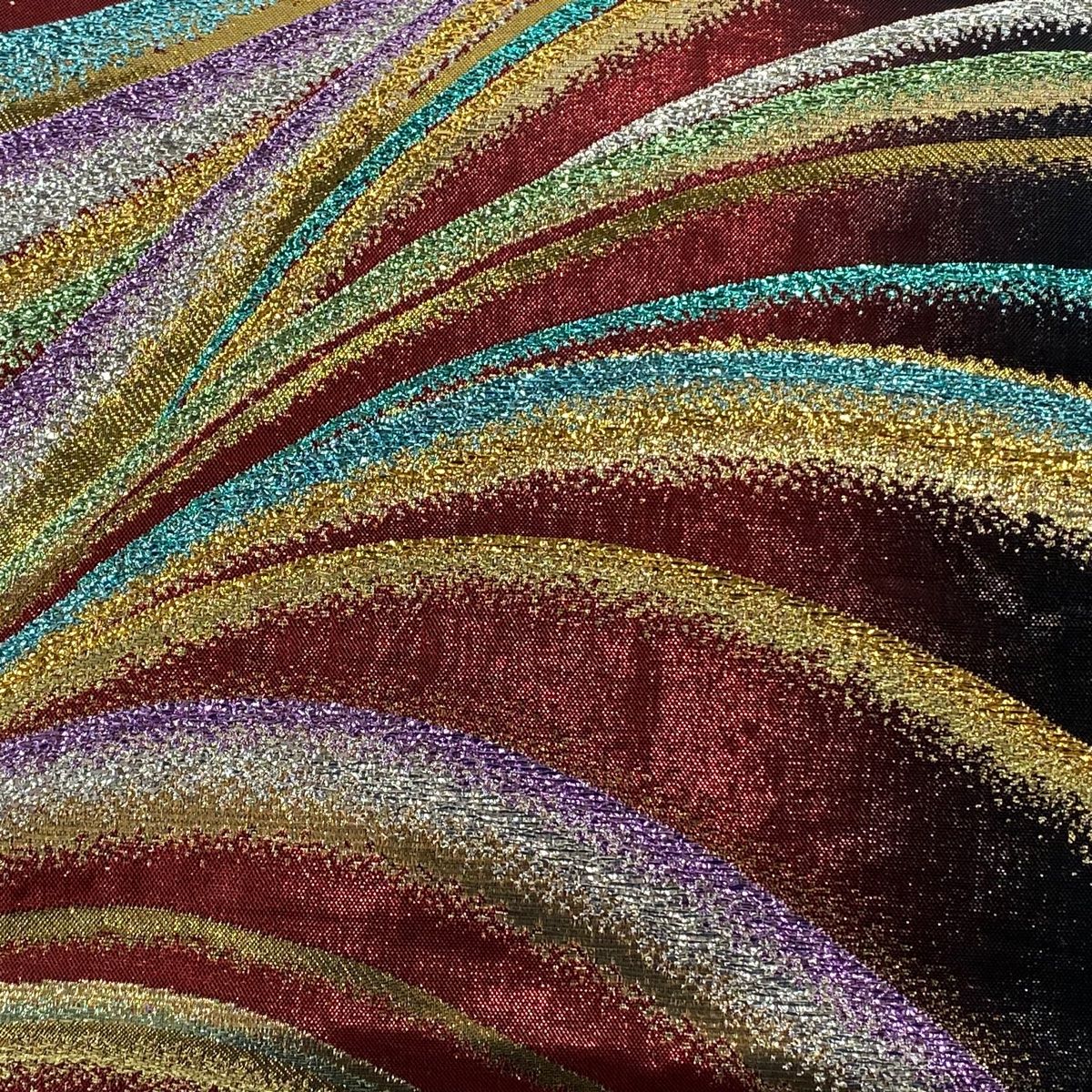 袋帯 秀品 幾何学模様 箔 金銀糸 赤 六通 正絹 【中古】 - メルカリ