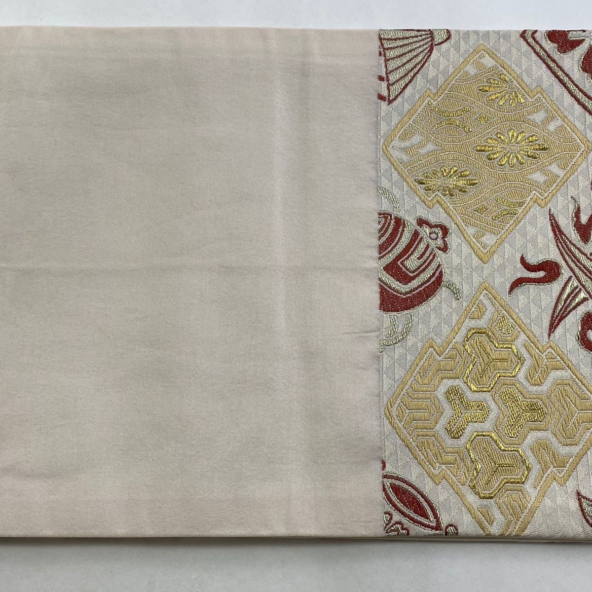 美品】 袋帯 秀品 宝尽くし 松皮菱 金銀糸 灰白 六通 化繊 【】 【公式